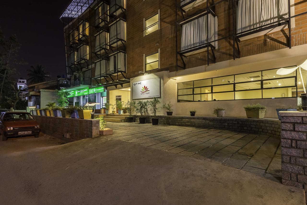 Treebo Trend Spektrum Suites Mysore Buitenkant foto