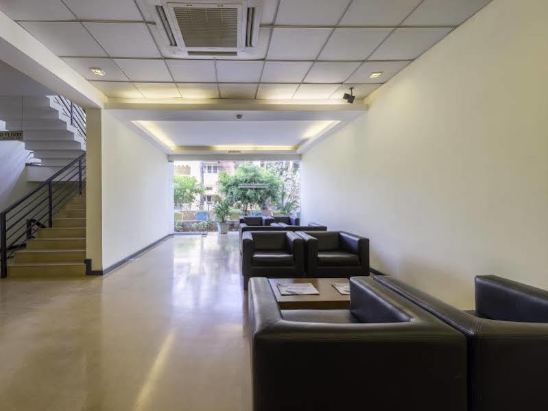 Treebo Trend Spektrum Suites Mysore Buitenkant foto
