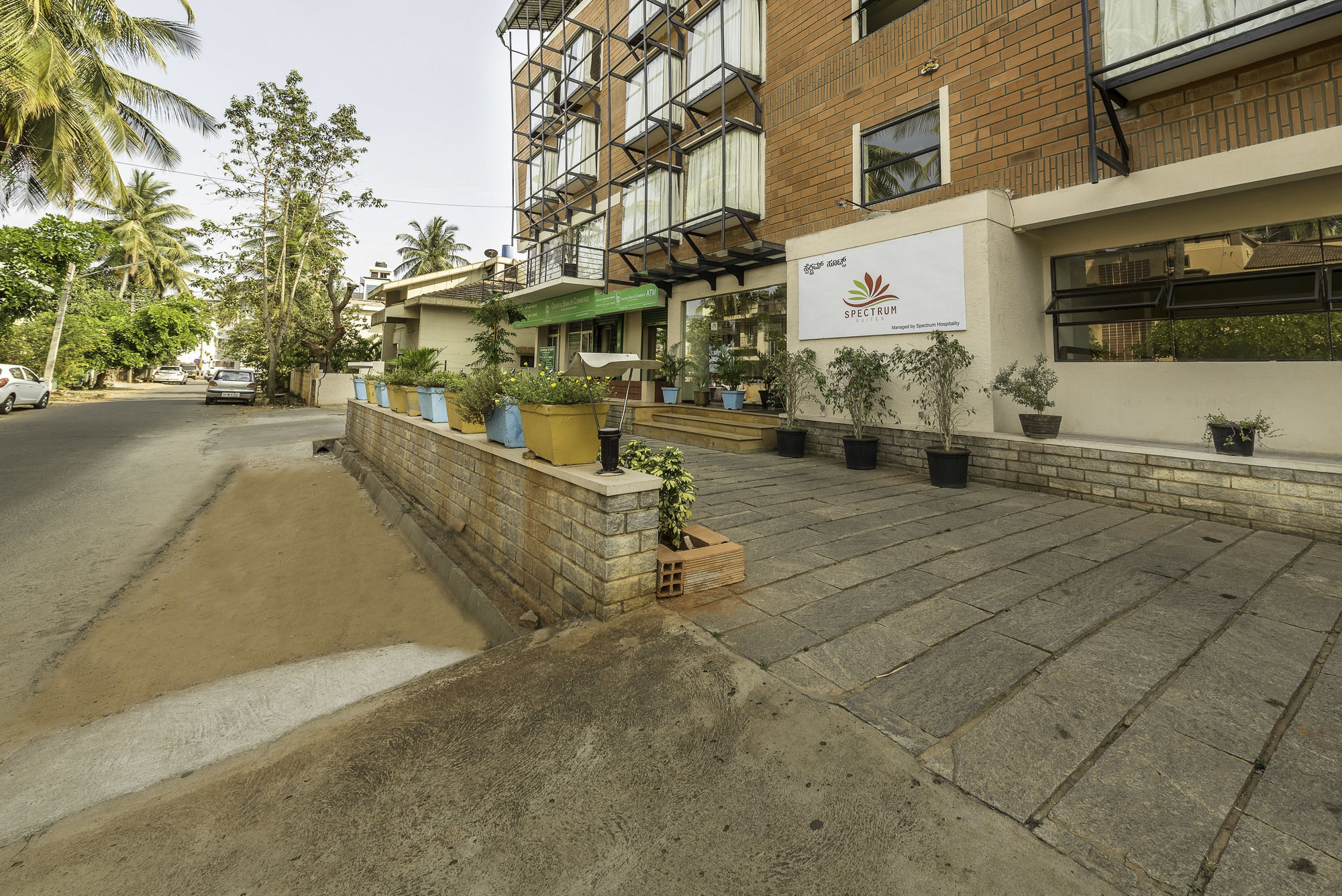 Treebo Trend Spektrum Suites Mysore Buitenkant foto