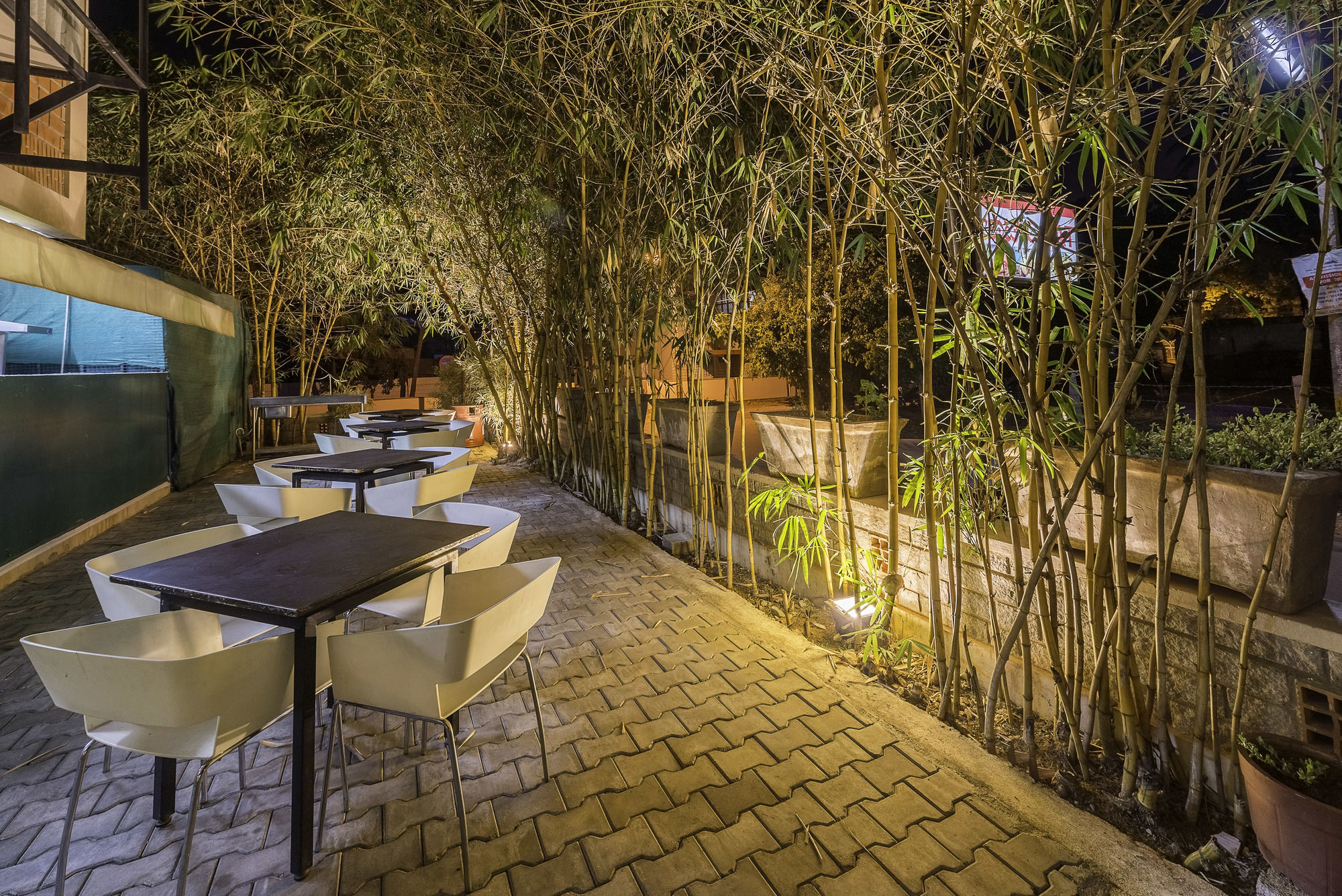 Treebo Trend Spektrum Suites Mysore Buitenkant foto