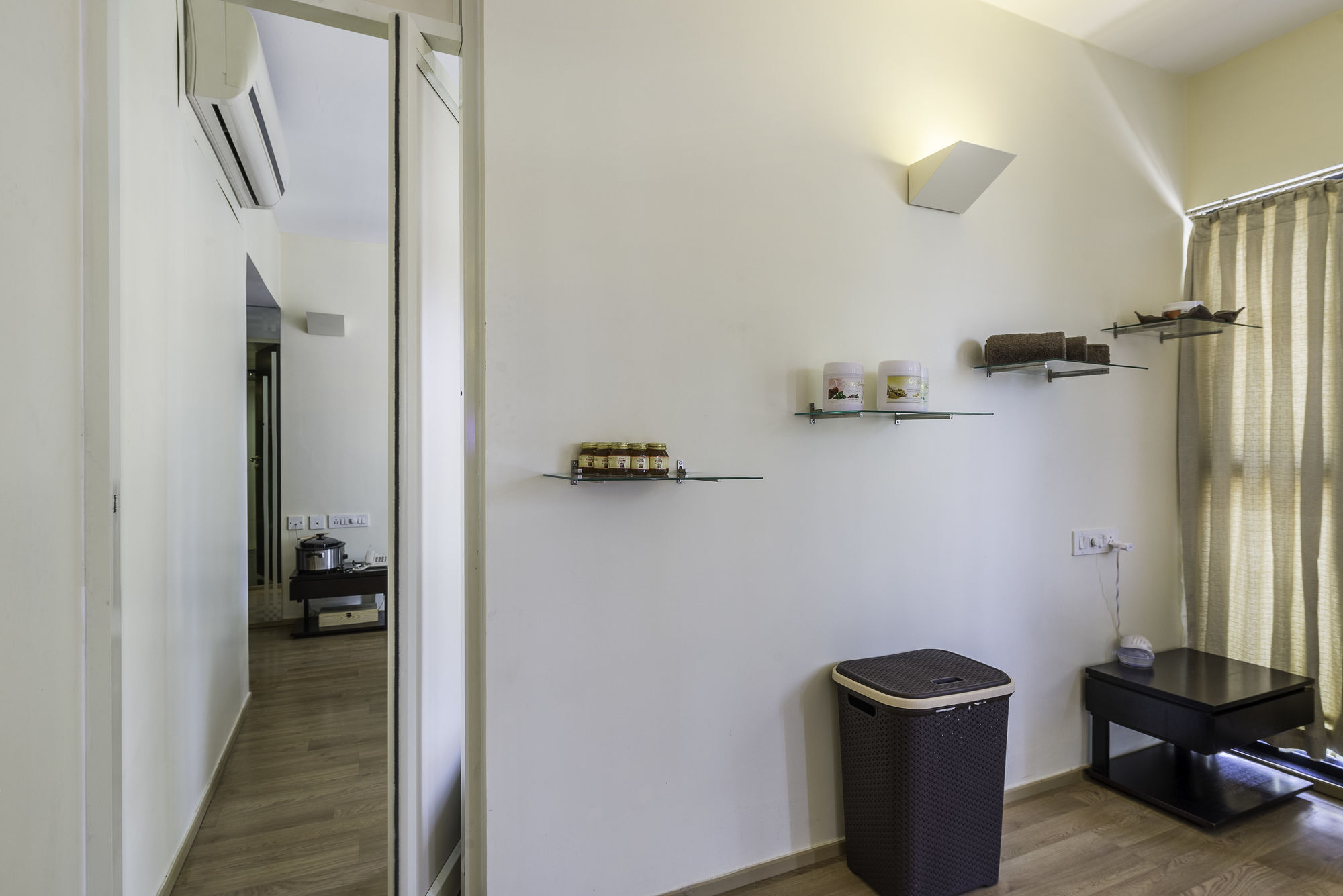 Treebo Trend Spektrum Suites Mysore Buitenkant foto